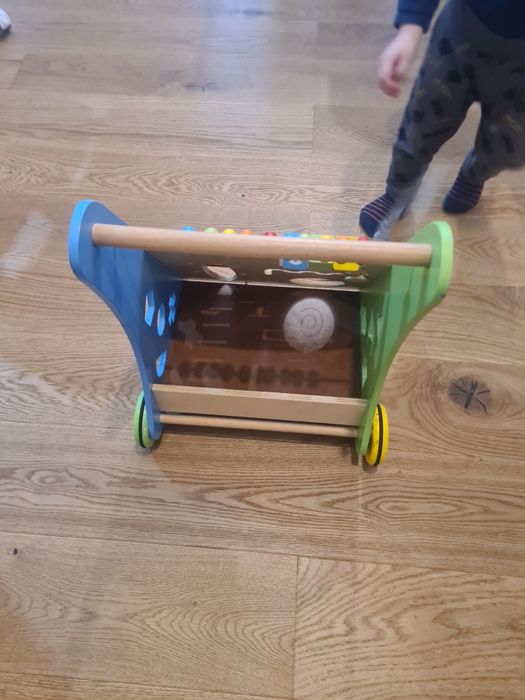 Chodzik jeździć drewniany