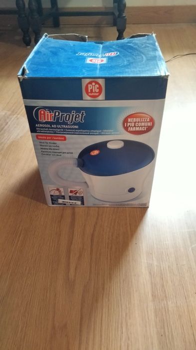 Pic aerossol + máquina de limpeza  facial