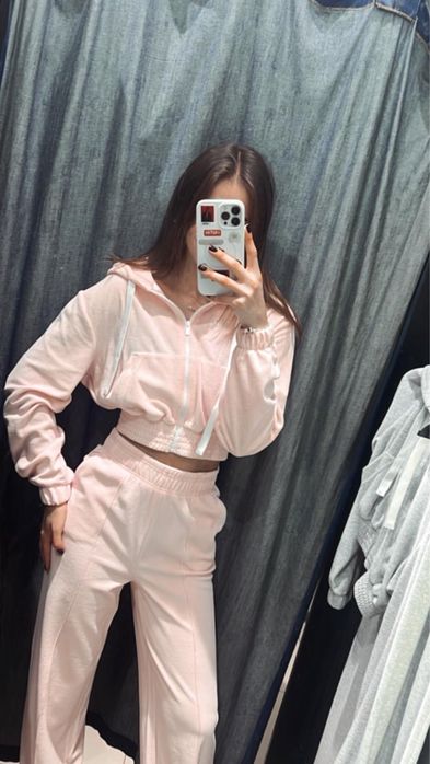 Костюм спортивний