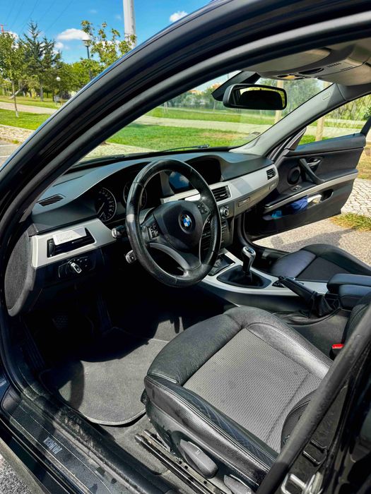 BMW 320D Preto CarPlay