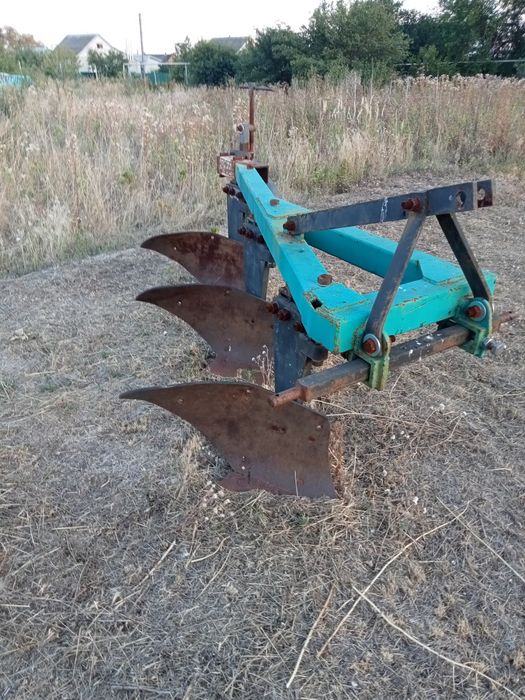 Продам плуг новий