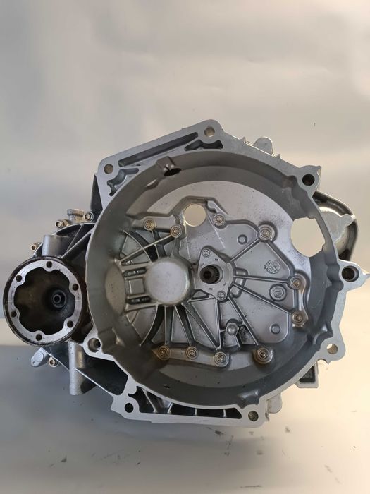 Skrzynia biegów LVN Golf V VI Audi A3 1.6 mpi !