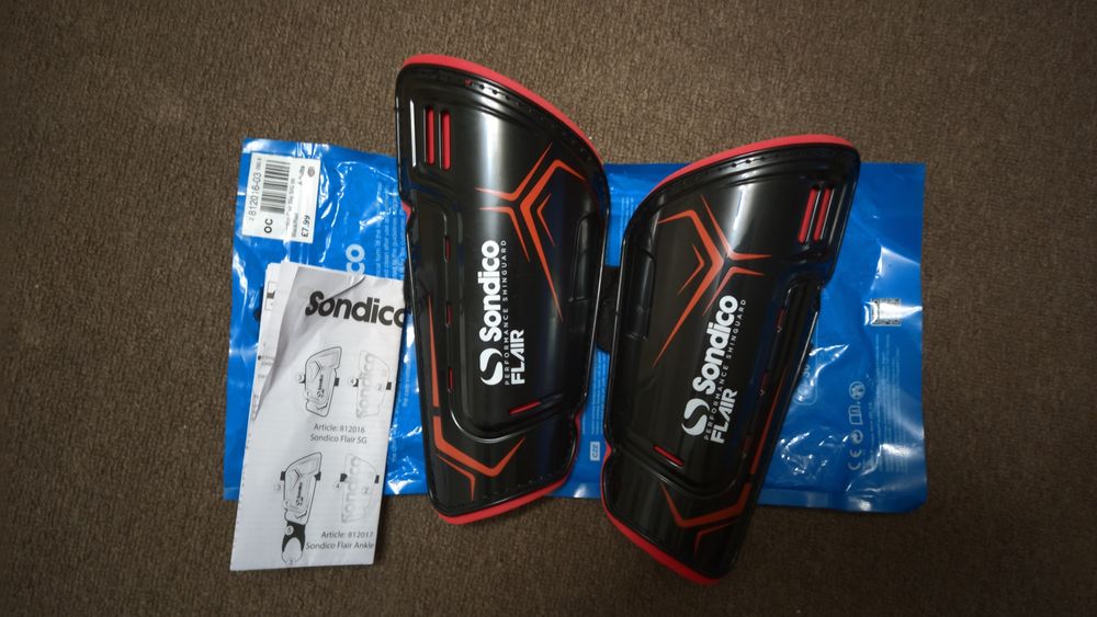 Детские вратарские форма щитки  Перчатки 7 9 reusch найк adidas