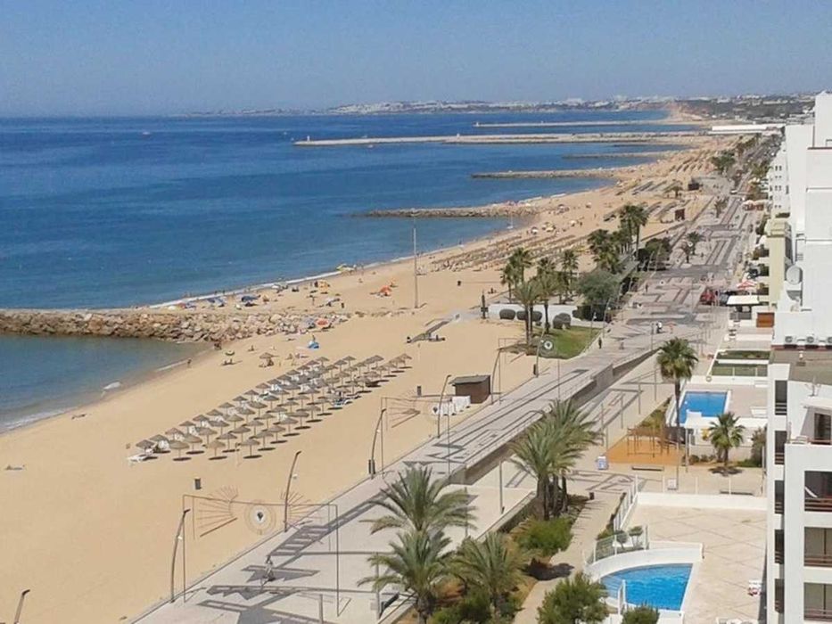 Algarve Quarteira, apartamento T-1 com piscina e churrasqueira, férias