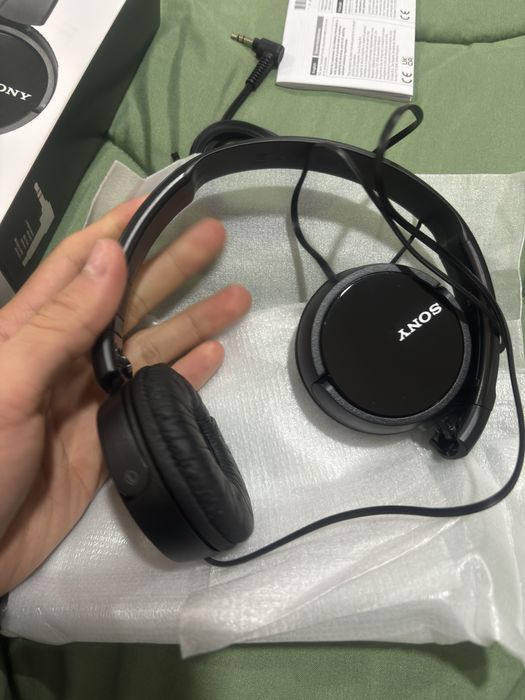 Auscultadores SONY MDR-ZX110 preto