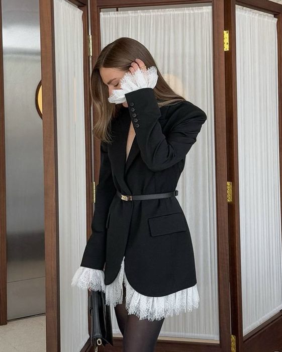 Сукня-блейзер з мереживом