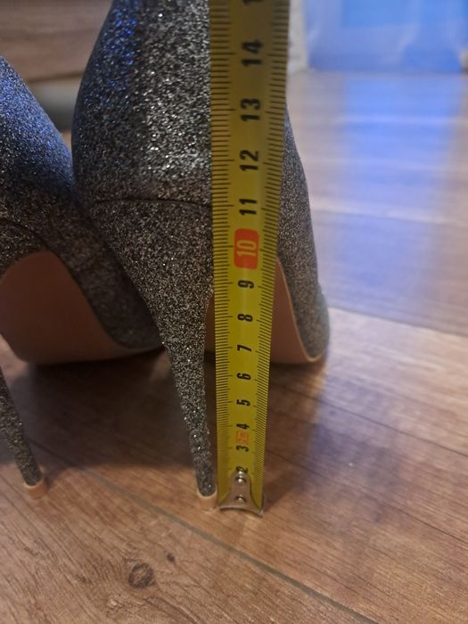 Deezee 36 szpilki srebrne brokat