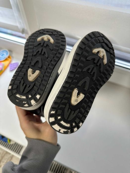 Світловідбиваючі зимові дитячі чобітки sinsay 18 см 27 розмір