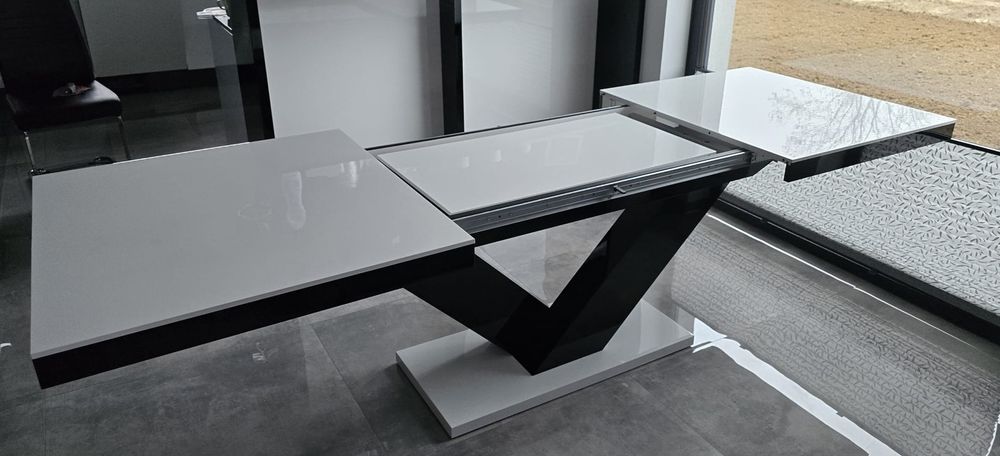 Stół Victoria bialo-czarny