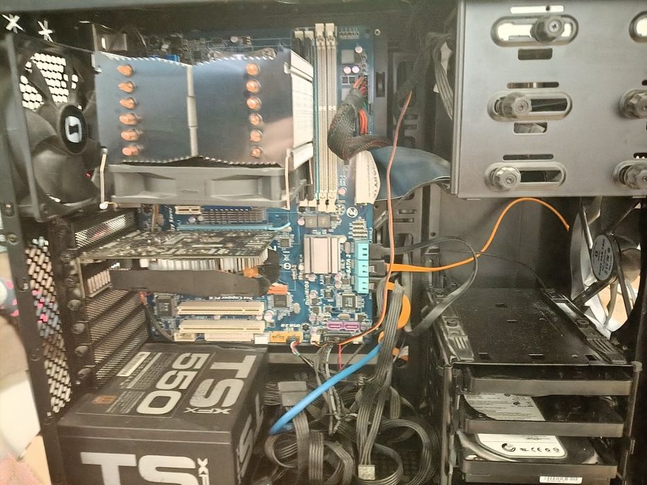 AMD Phenom II X4 | 16GB RAM (Obsługuje 32GB!) | GA-MA790XT-UD4P | XFX