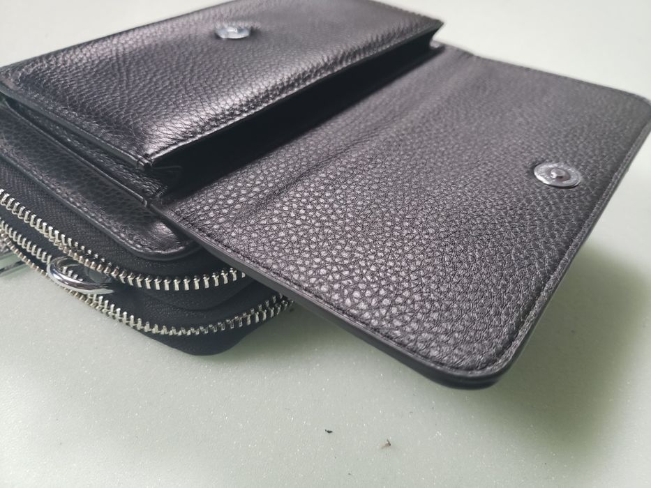 Продам барсетку кожа