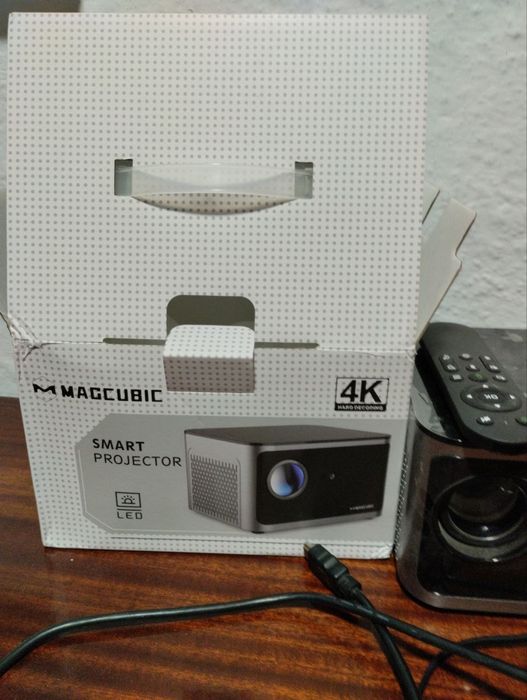 Проектор Magcubic hy 350 , android 11, 2/32