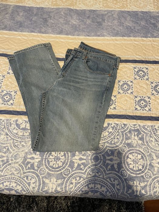 Calças Levis modelo 502