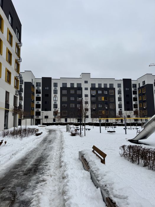 Продаж квартири в ЖК Молодість з ремонтом