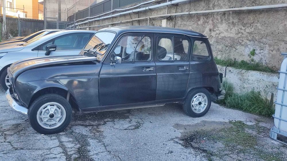 Renault 4 GTL  – Acidentado (Com + 990€ em Peças Novas Incluídas)