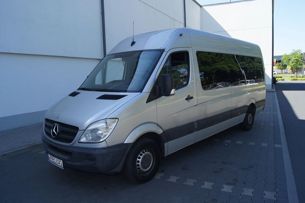 Mercedes-Benz Sprinter 9 Osobowy 2x klimatyzacja webasto Mały przebieg !!!