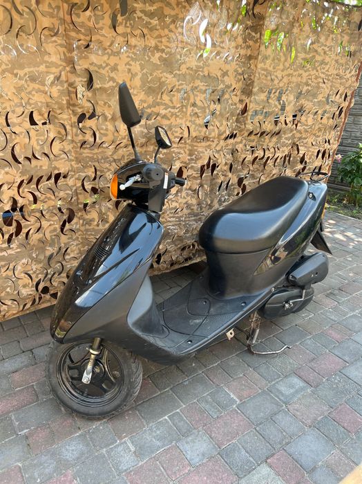 Продам скутер Suzuki