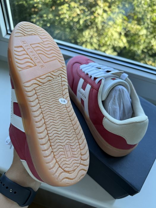 Оригіналі Tommy Hilfiger, мокасини, кеди жіночі.