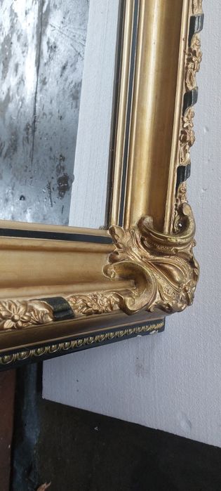 Lustro stare antyk w złotej ramie