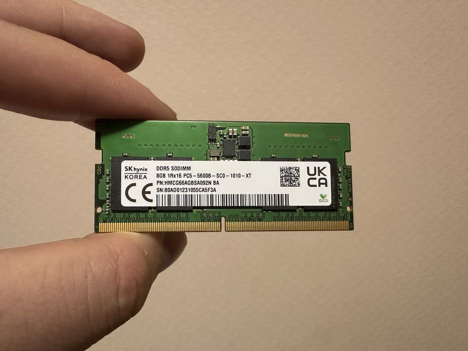 Оперативна пам'ять SK hynix SODIMM DDR5 8Gb PC5-5600B
