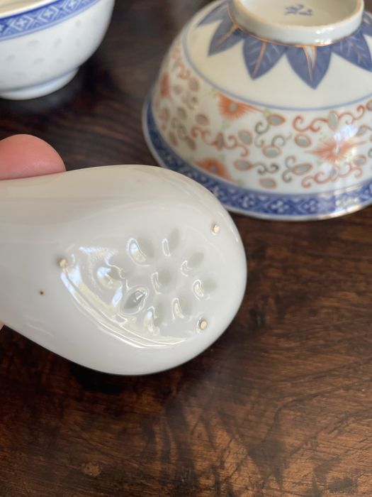 Taças em porcelana chinesa com colher