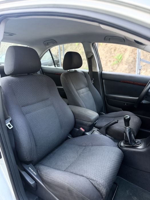 Toyota Avensis 2.0 D-4D | 2004 | Nacional