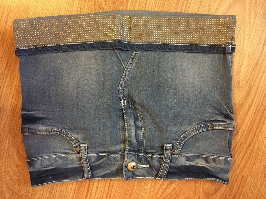 Стильна красива спідничка