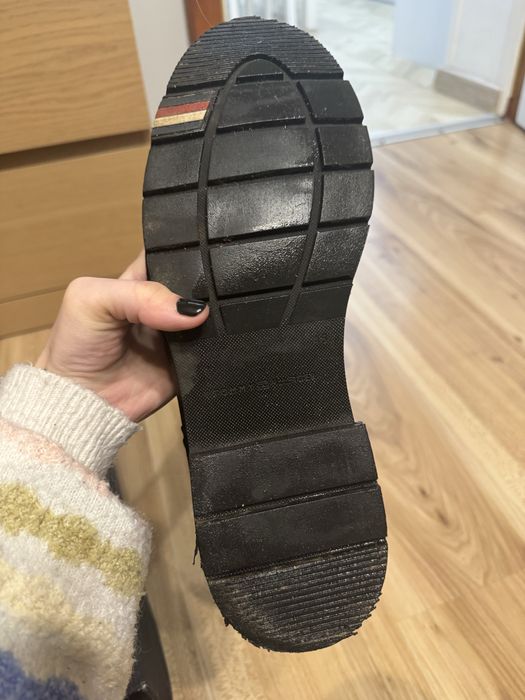 Buty trzewiki męskie skórzane Tommy Hilfiger rozm. 45