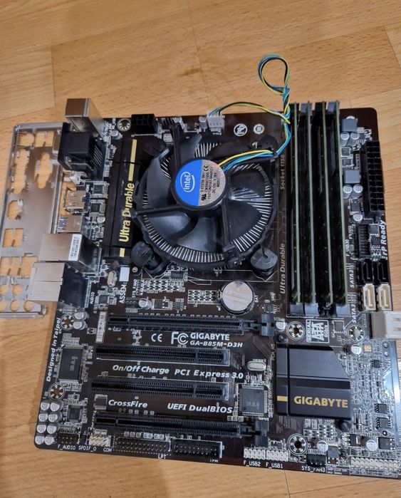 Intel i7-4790 3.6-4.0Ghz/Материнська плата/32gb память Мощний Комплект