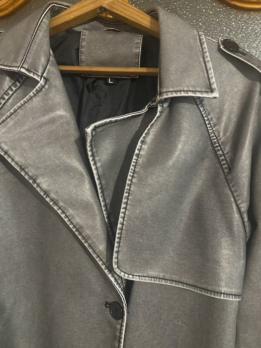 Плащ з еко шкіри