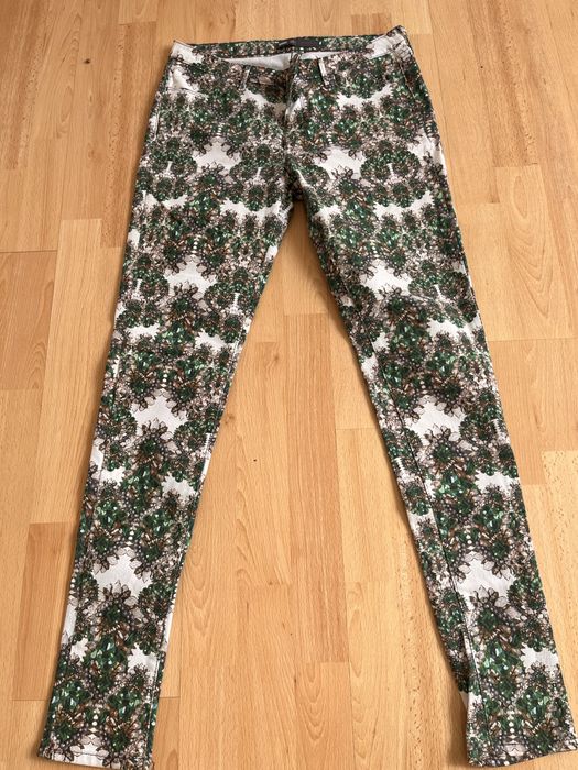 Spodnie levi’s slim rozm29