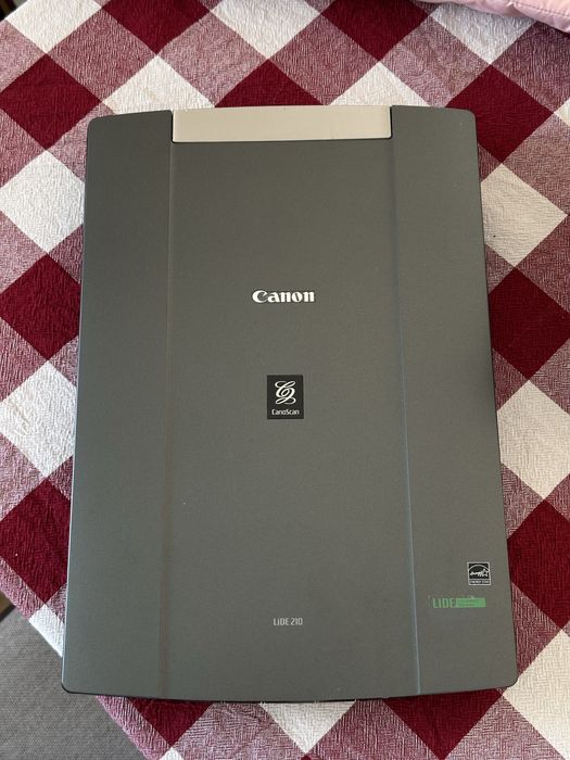 Skaner Canon LiDE 210