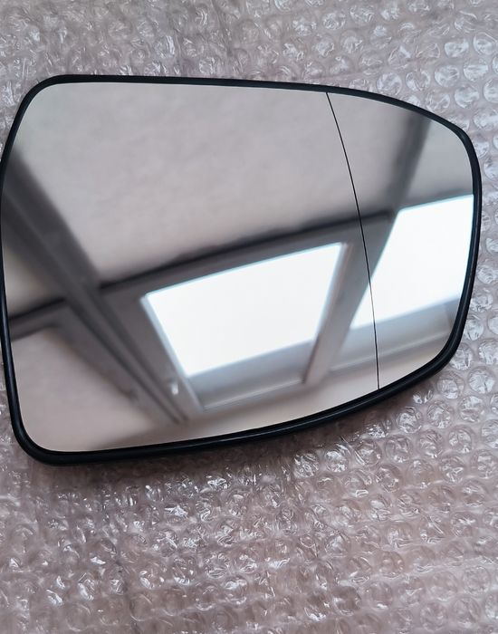 Правий дзеркальний елемент (вкладиш дзеркала) Ford Focus MK3