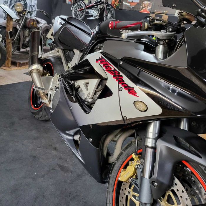 Honda CBR 900RR Fireblade