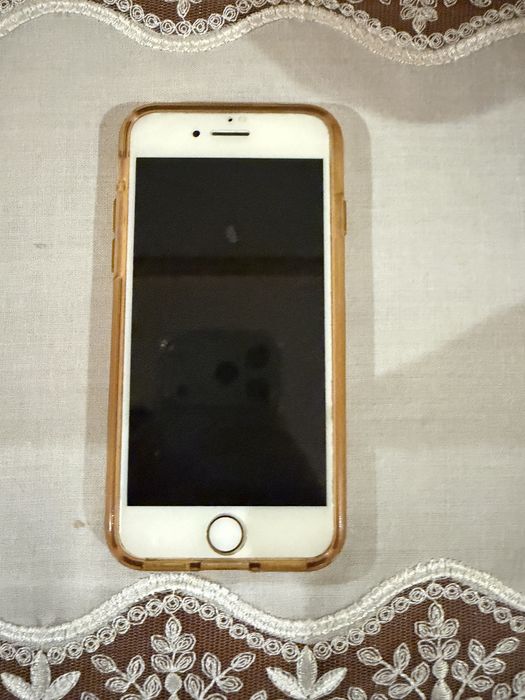 iPhone 8 - 64GB - sprzedam, stan idealny