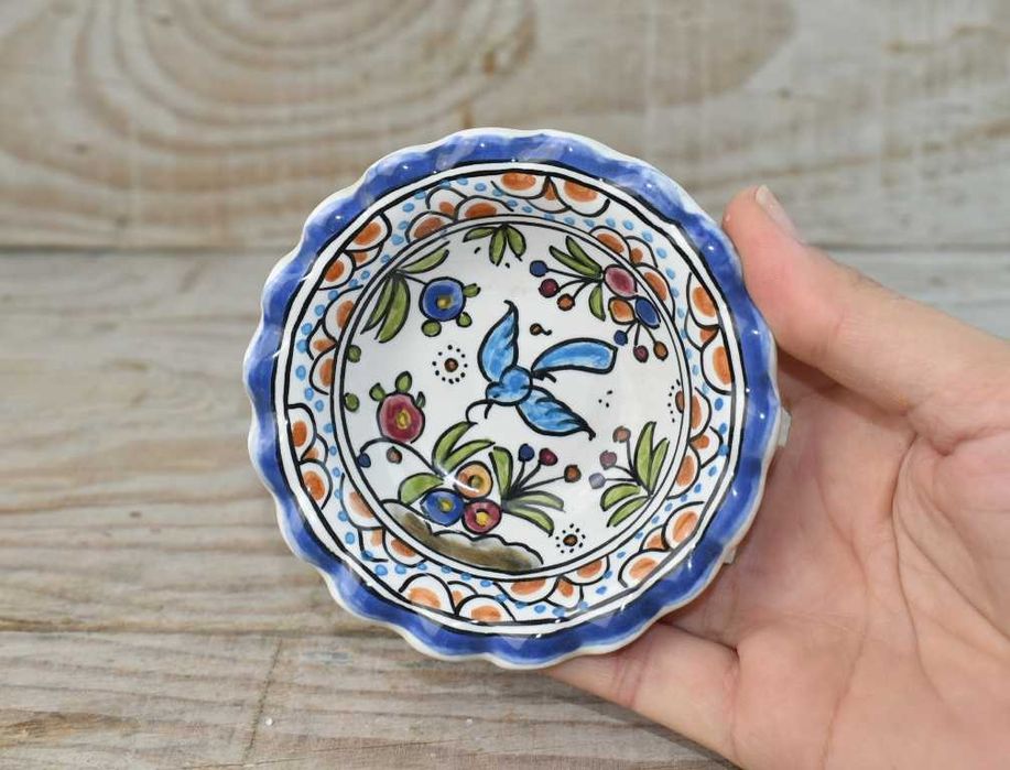 Prato vintage pintada à mão - Faiança de Coimbra - Século XVII