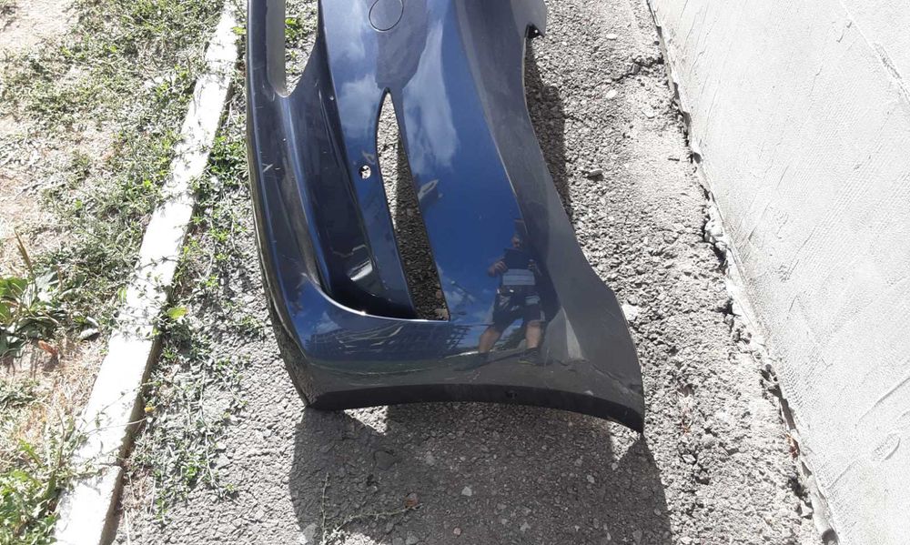 Tesla Model 3 бампер передній з отворами на парктоніки