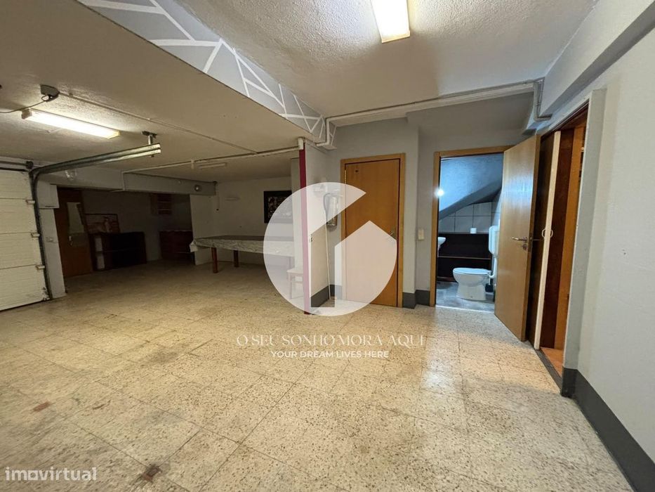 Moradia Geminada T3+1 nas Gambelas - Faro