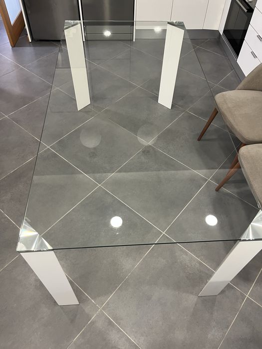 Mesa em vidro sala de jantar