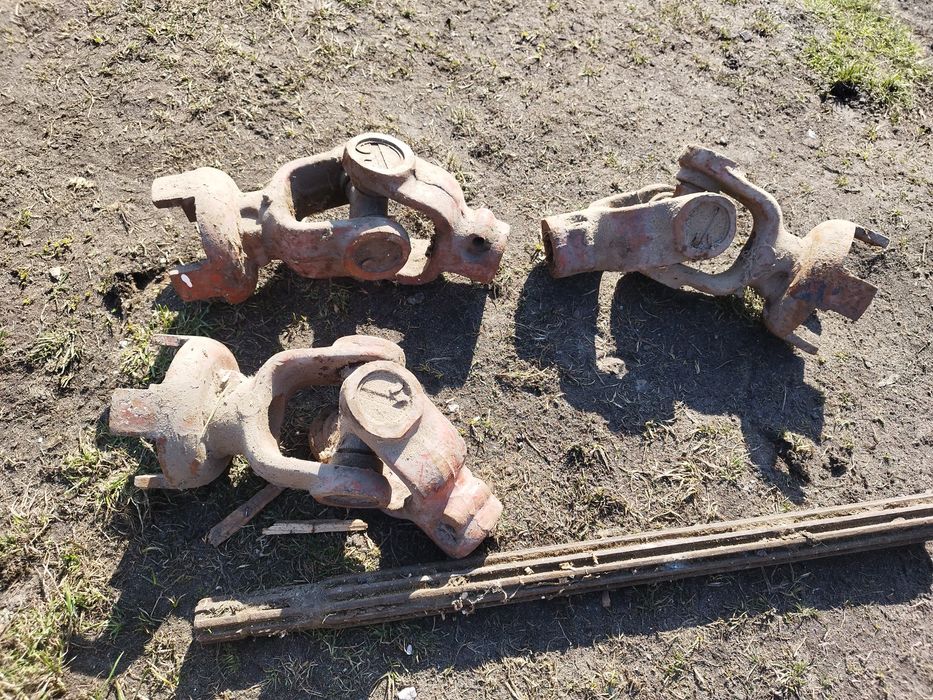 Wałek krzyżak    przegub        .