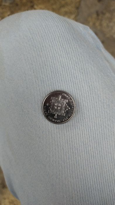 монета номиналом 10 грн