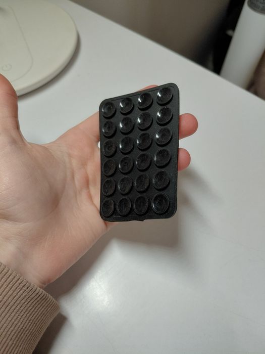 Присоска на телефон