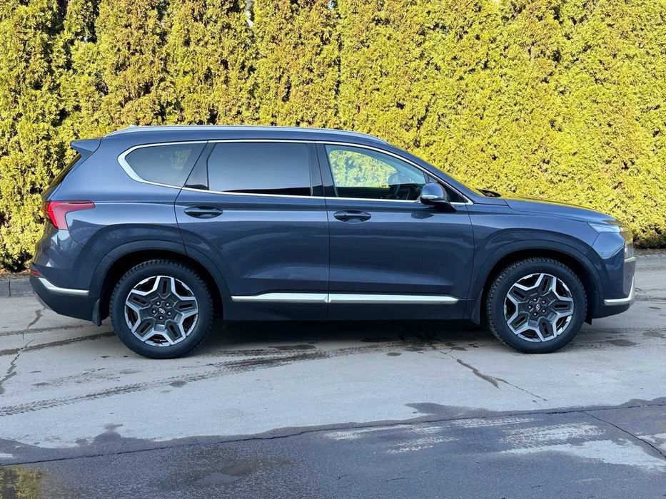 Hyundai Santa Fe 2022 року