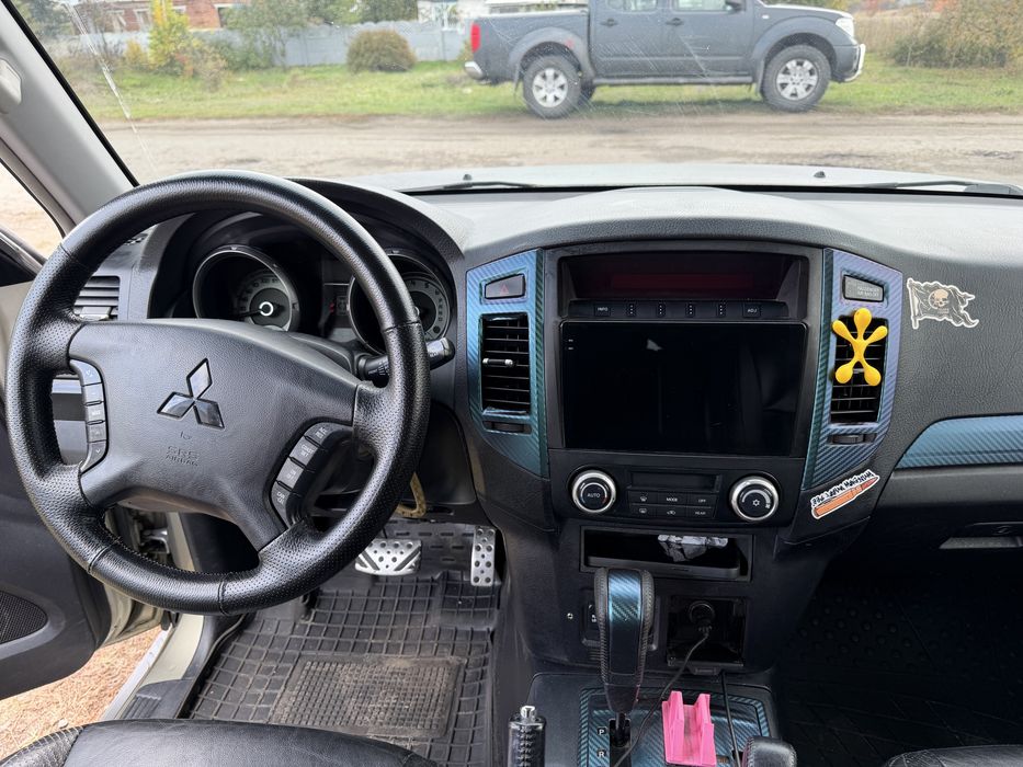 Mitsubishi Pajero Wagon