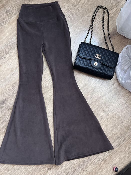 Флісові шоколадні штани кльош