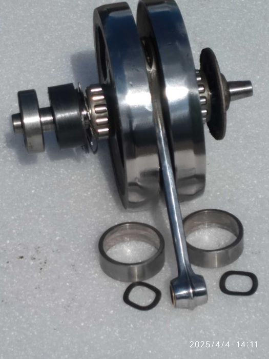 Колінвал Іж Планета. Пробіг 90 км.