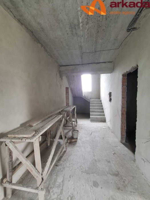 Продається будинок в котеджному містечку. До центру 15 хвилин.