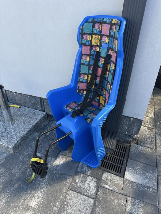 Продам дитяче крісло на велосипед на багажник