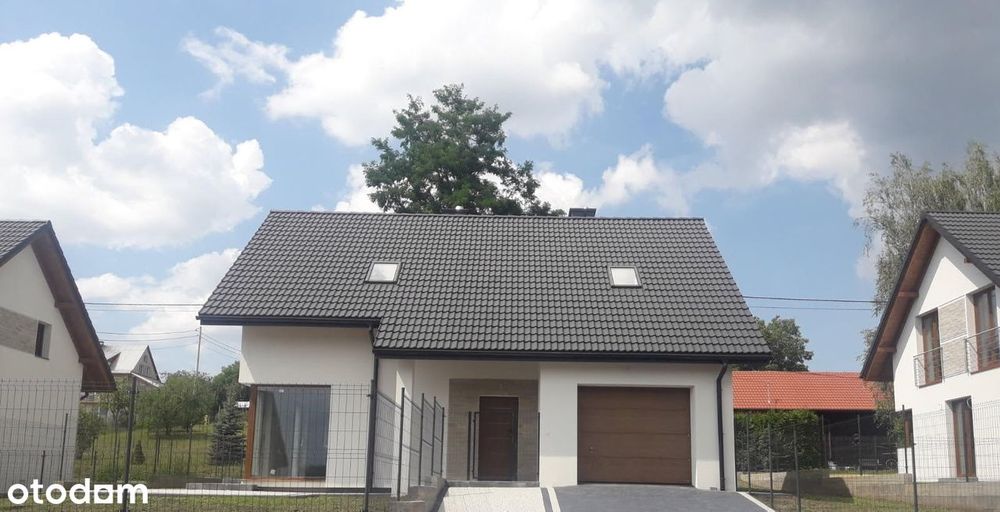 Dom wolnostojący z garażem