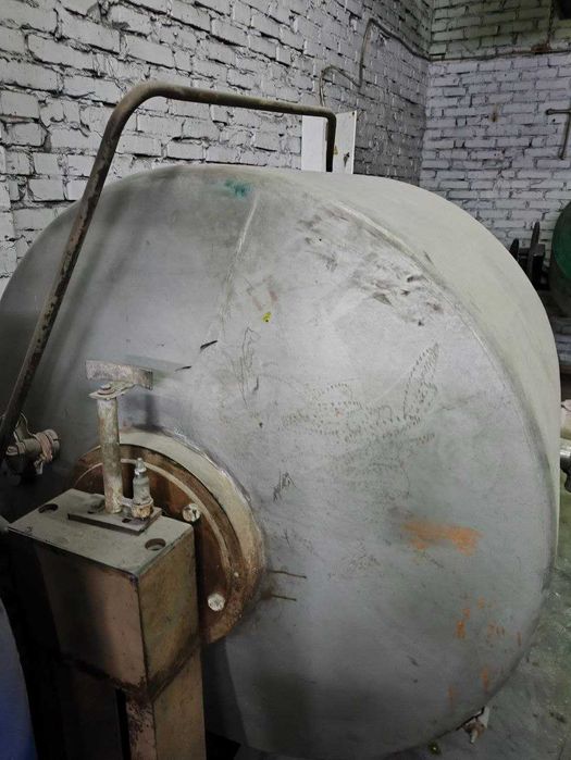 Промисловий змішувач для сипучих матеріалів. Горизонтальний змішувач